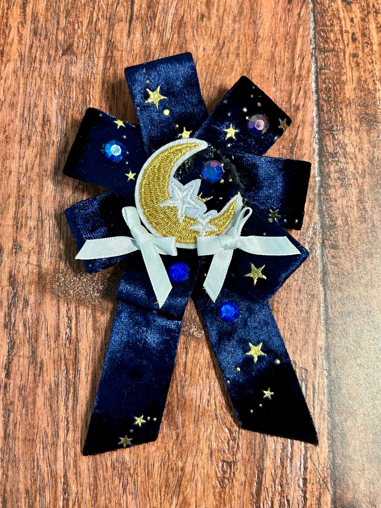 Navy Blue and White Lunar Rosette